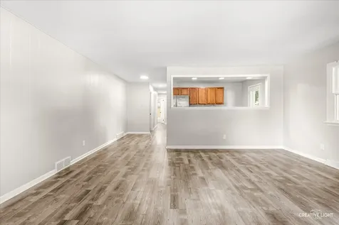 1528 Oak Lane Sycamore IL 60178