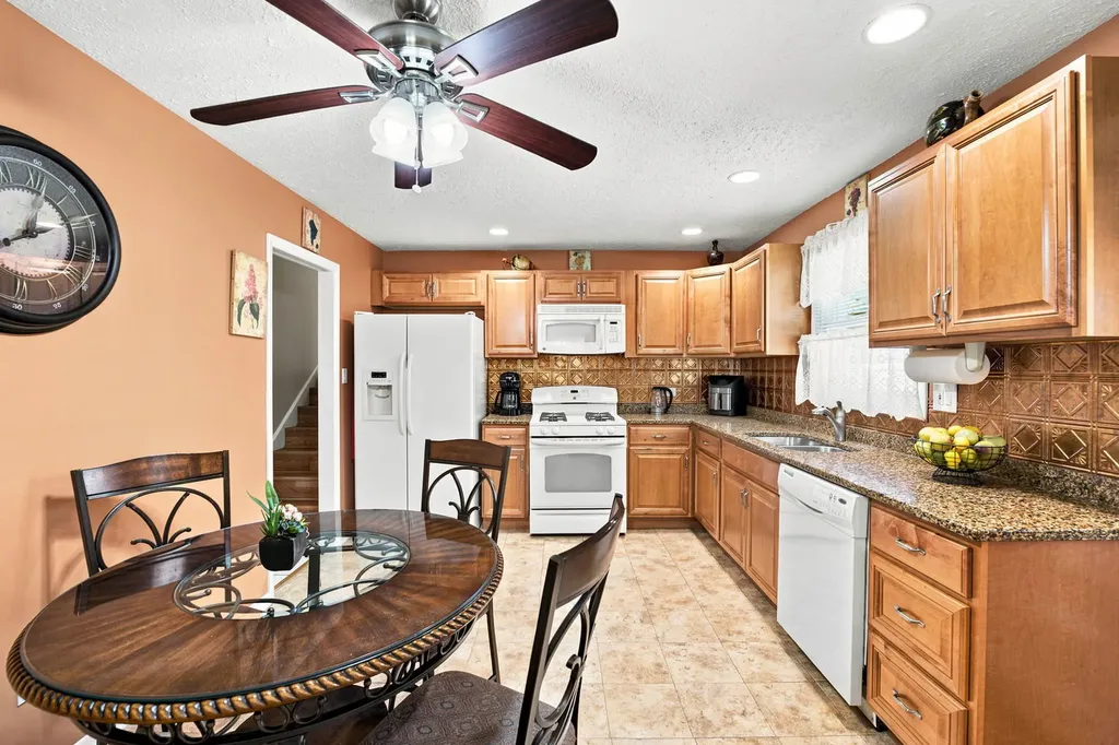 7804 Florence Avenue Darien IL 60561