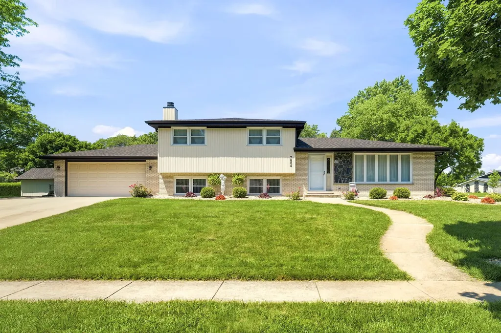 7804 Florence Avenue Darien IL 60561