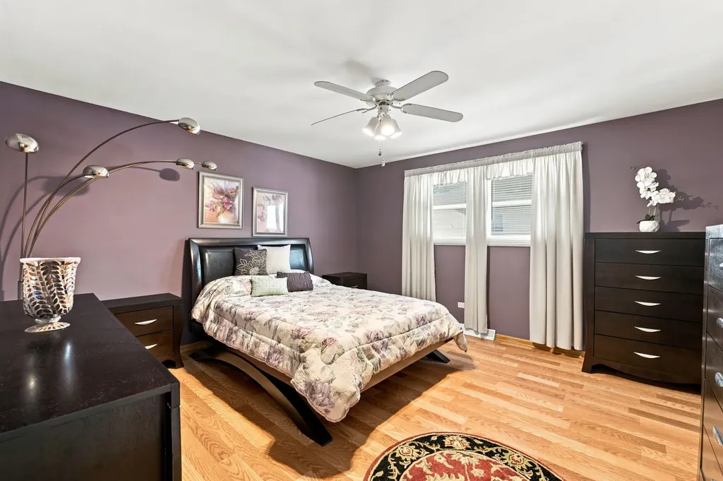 7804 Florence Avenue Darien IL 60561