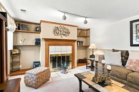 7804 Florence Avenue Darien IL 60561