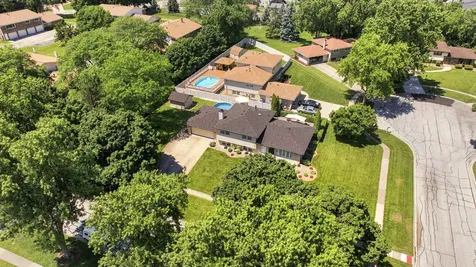 7804 Florence Avenue Darien IL 60561