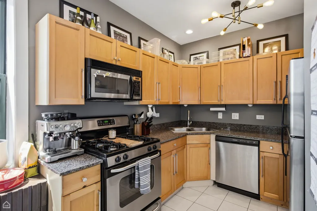 3126 West Carmen Avenue Chicago IL 60625