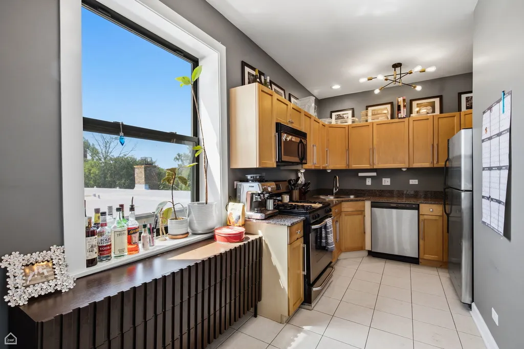 3126 West Carmen Avenue Chicago IL 60625