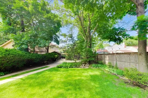 612 Ridge Avenue Evanston IL 60202