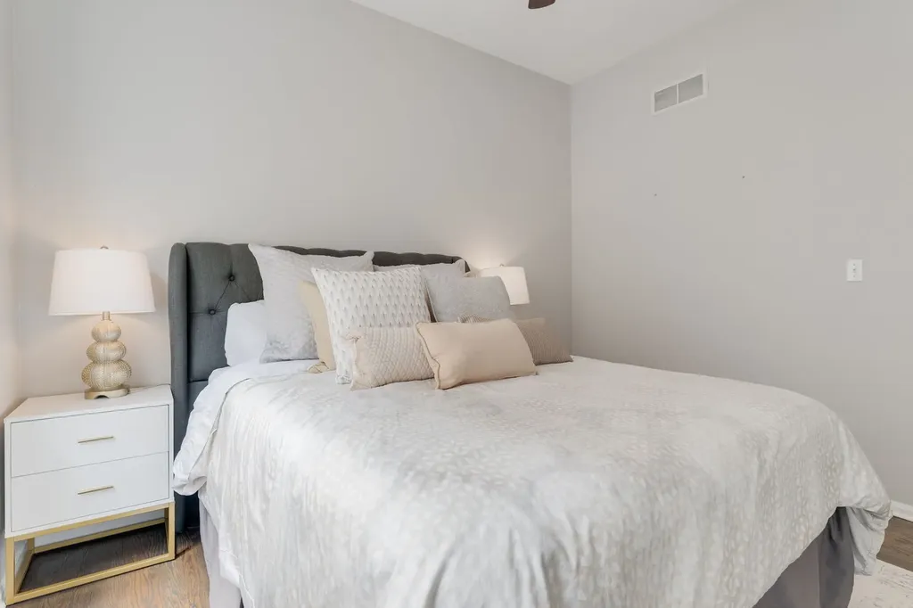 2814 North Sheffield Avenue Chicago IL 60657