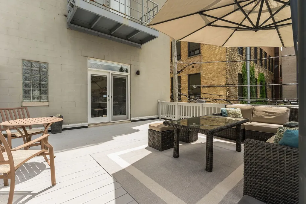 2814 North Sheffield Avenue Chicago IL 60657