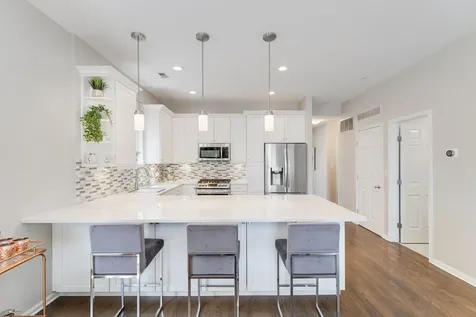 2814 North Sheffield Avenue Chicago IL 60657