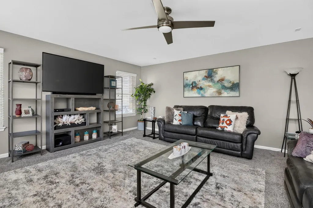 2441 Wydown Lane Aurora IL 60502