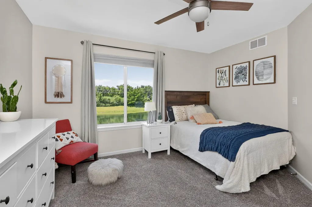 2441 Wydown Lane Aurora IL 60502
