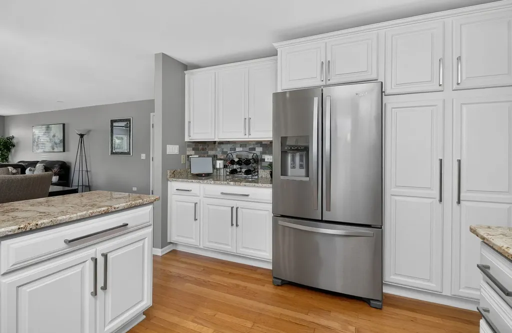 2441 Wydown Lane Aurora IL 60502