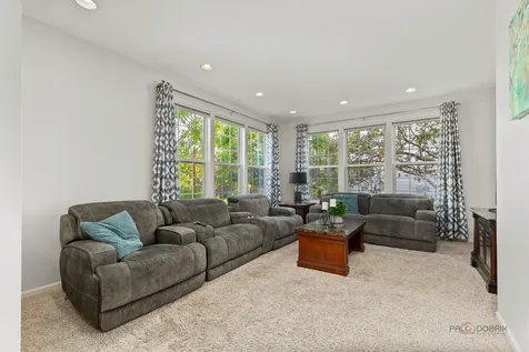 332 Colonial Drive Vernon Hills IL 60061
