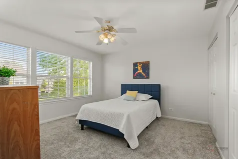 332 Colonial Drive Vernon Hills IL 60061