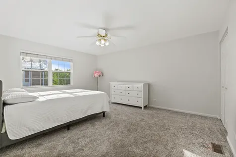 332 Colonial Drive Vernon Hills IL 60061