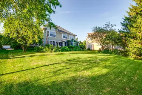 332 Colonial Drive Vernon Hills IL 60061
