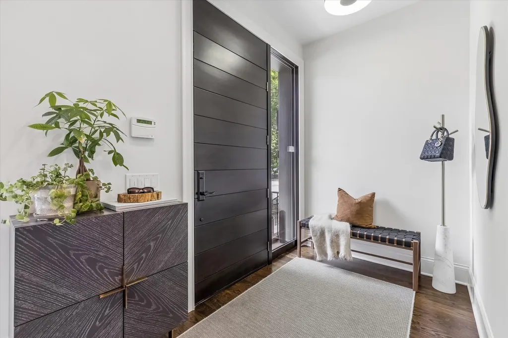 2107 West Erie Street Chicago IL 60612