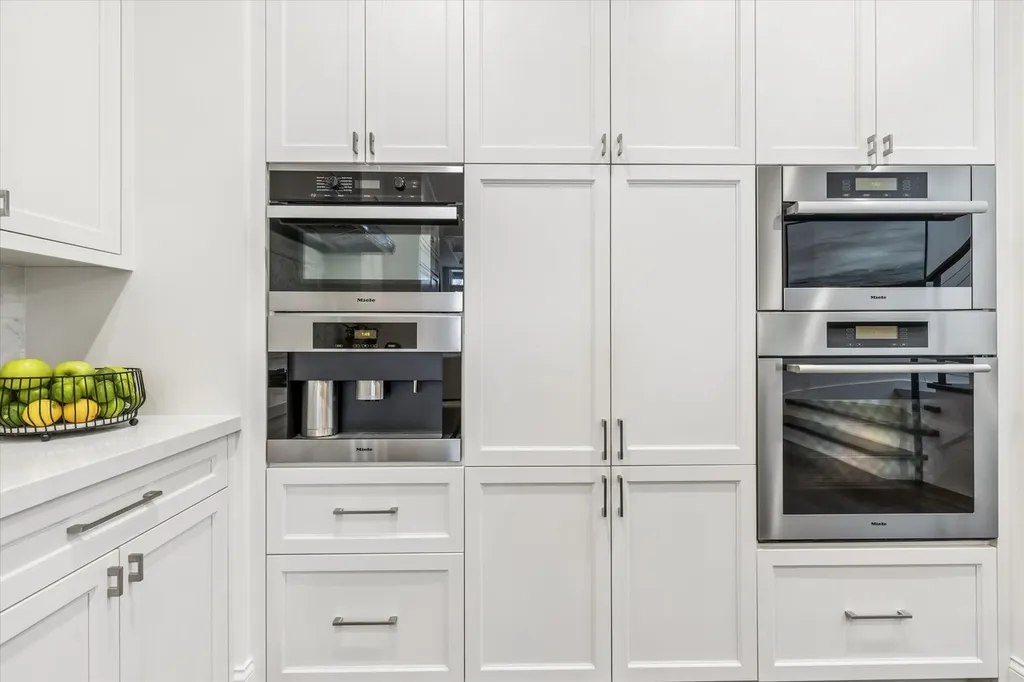 2107 West Erie Street Chicago IL 60612