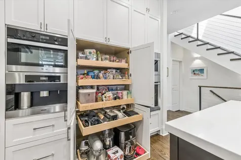 2107 West Erie Street Chicago IL 60612