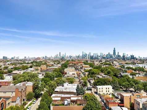 2107 West Erie Street Chicago IL 60612