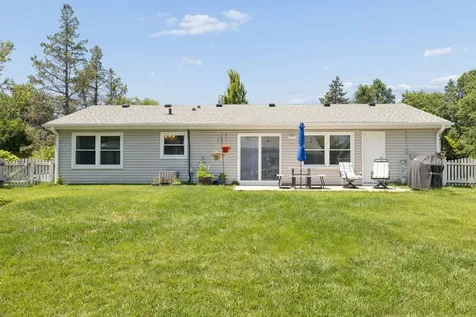 214 Lincolnshire Lane Bolingbrook IL 60440