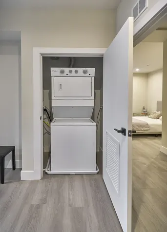 451 East Pershing Avenue Chicago IL 60653