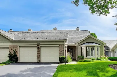 1304 Kempton Drive Libertyville IL 60048