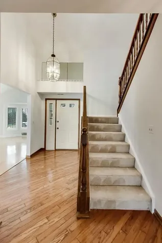 1304 Kempton Drive Libertyville IL 60048