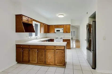 1304 Kempton Drive Libertyville IL 60048