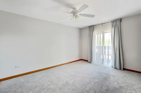 6184 Pinewood Court Willowbrook IL 60527