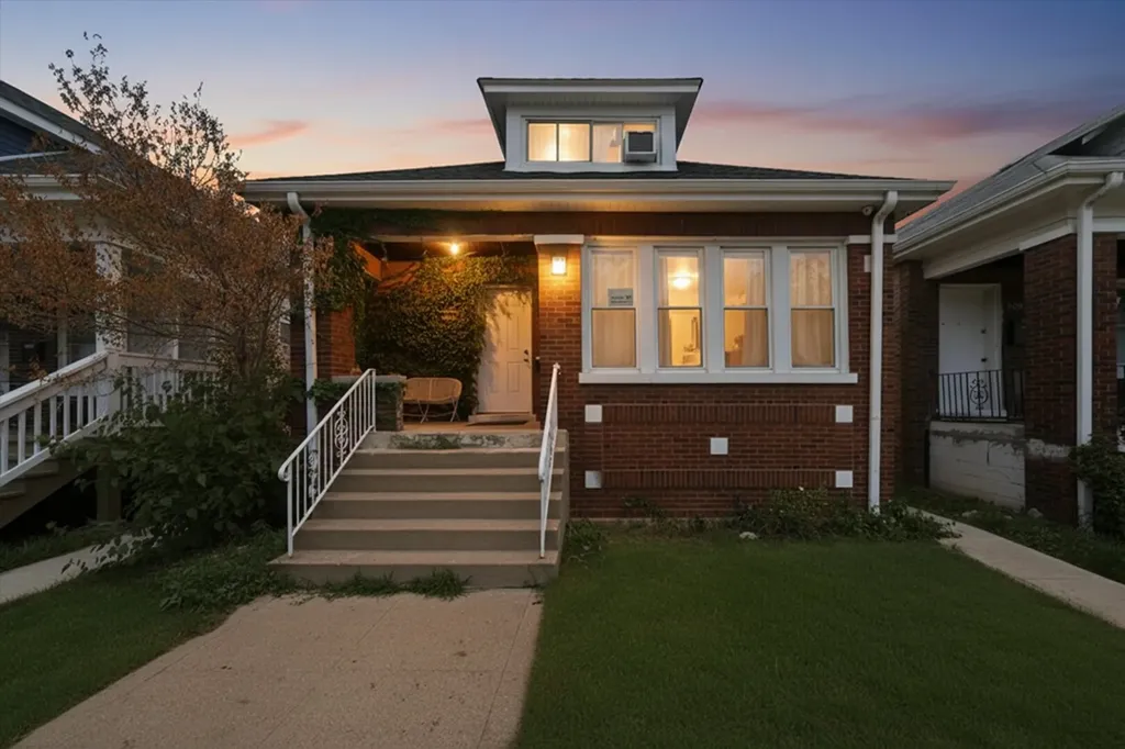 5623 South California Avenue Chicago IL 60629