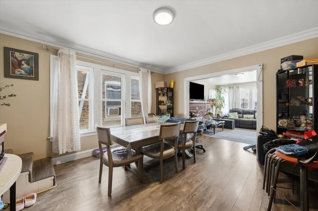 5623 South California Avenue Chicago IL 60629