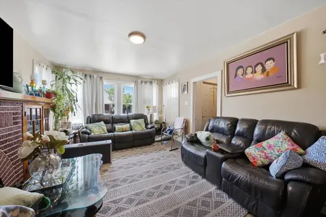 5623 South California Avenue Chicago IL 60629