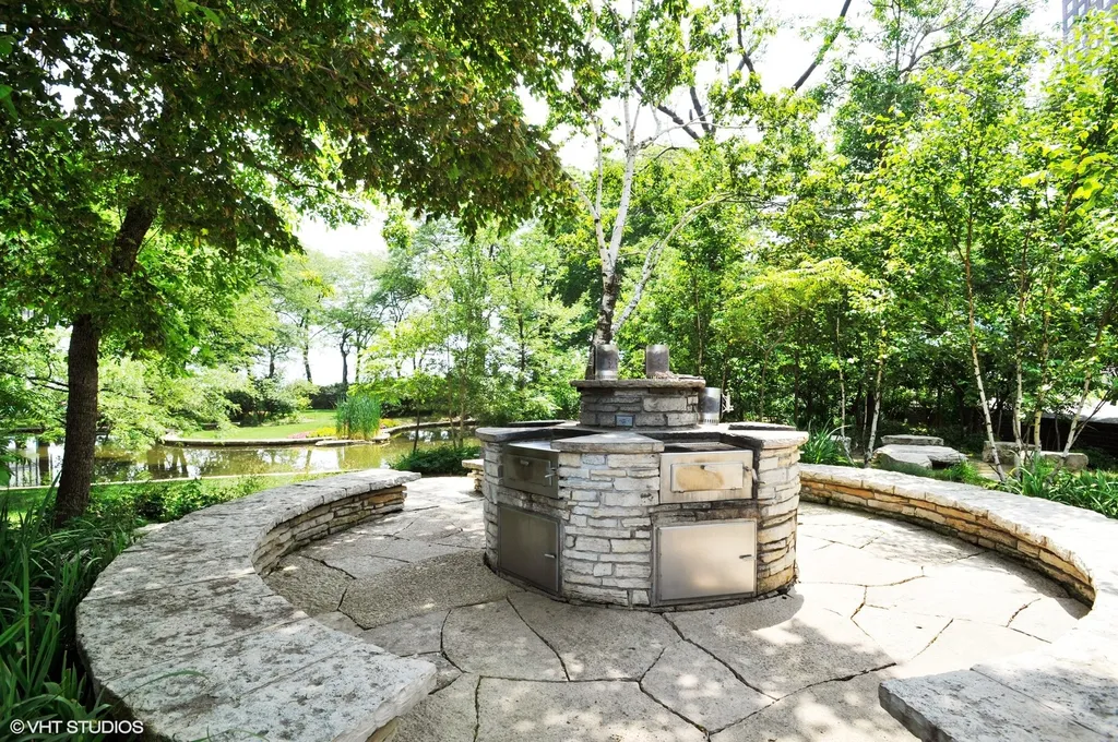 505 North Lake Shore Drive Chicago IL 60611