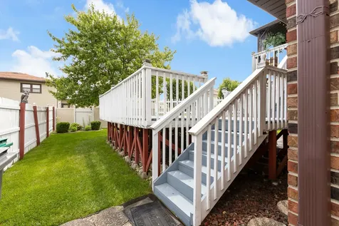 16211 Hunter Court Orland Hills IL 60487