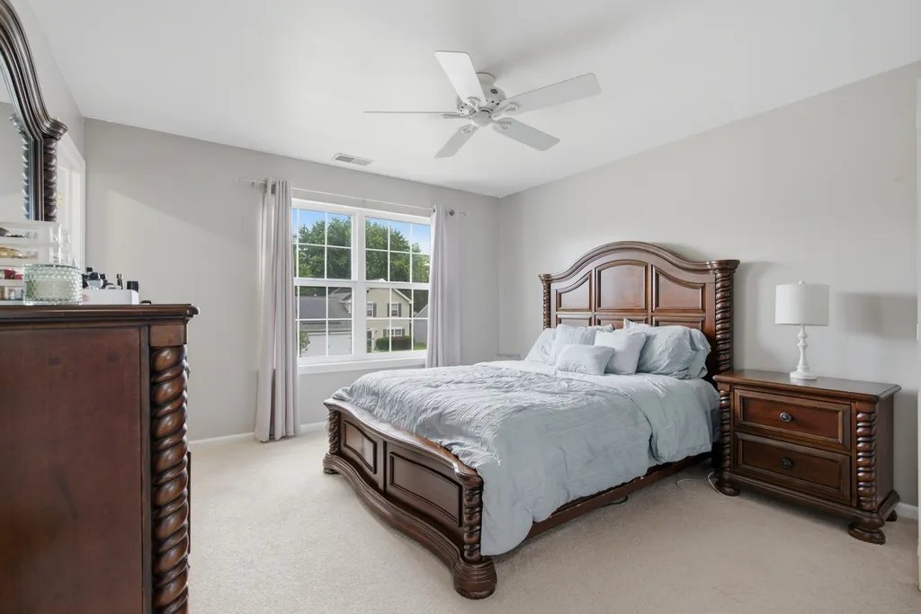645 Spicebush Lane Aurora IL 60504