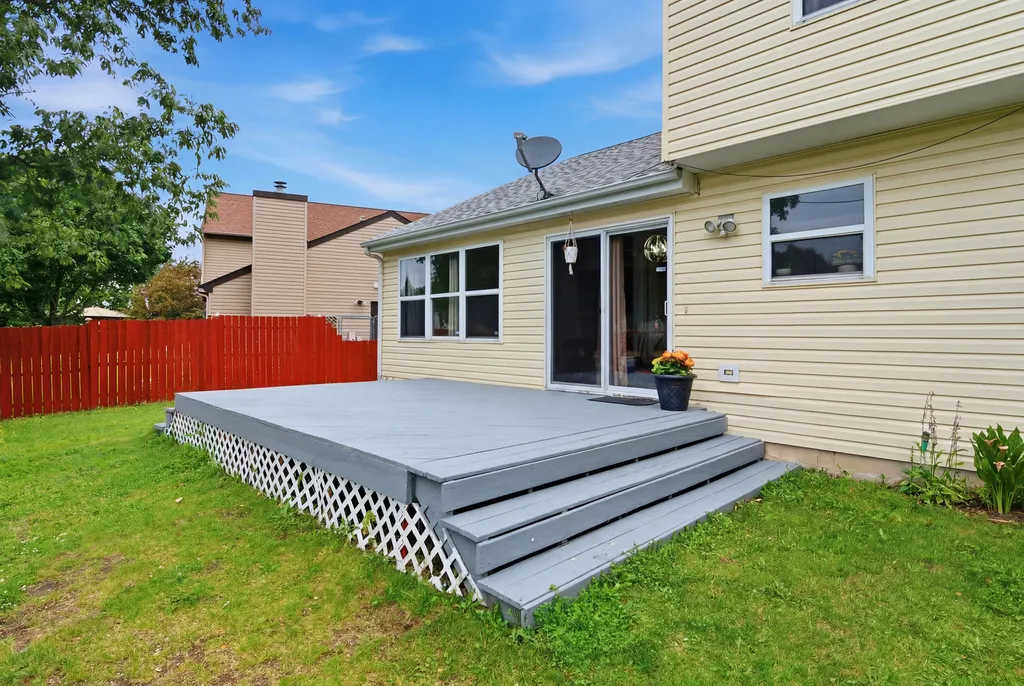645 Spicebush Lane Aurora IL 60504