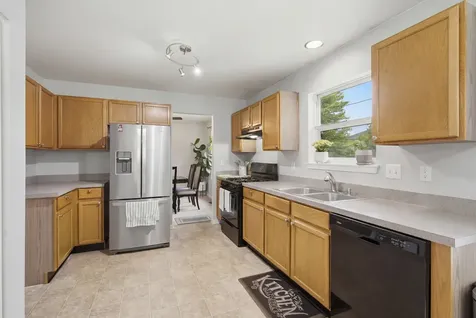 645 Spicebush Lane Aurora IL 60504