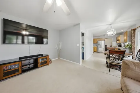645 Spicebush Lane Aurora IL 60504