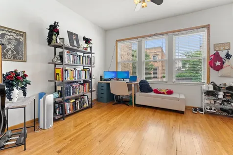 2123-25 West Race Avenue Chicago IL 60612