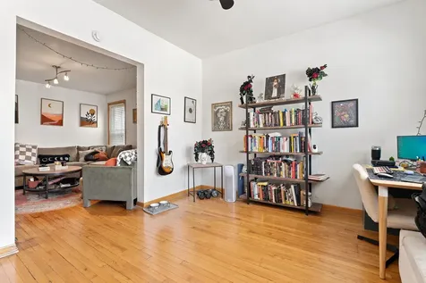 2123-25 West Race Avenue Chicago IL 60612