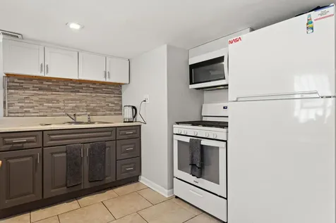 2123-25 West Race Avenue Chicago IL 60612