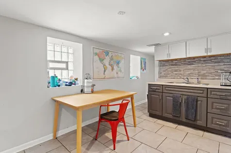 2123-25 West Race Avenue Chicago IL 60612