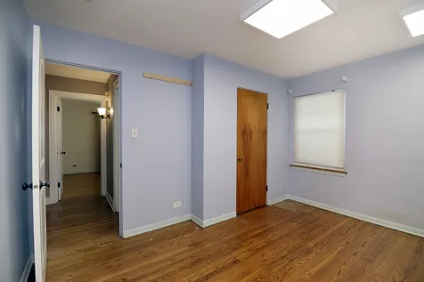 29 North Summit Avenue Villa Park IL 60181