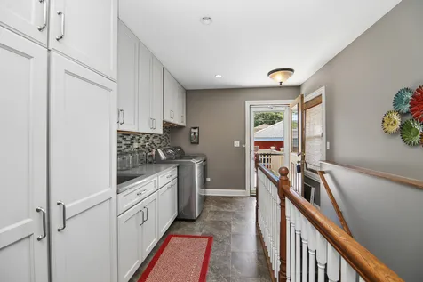 29 North Summit Avenue Villa Park IL 60181