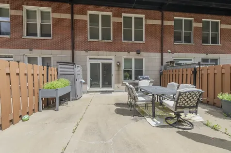419 West Grand Avenue Chicago IL 60654