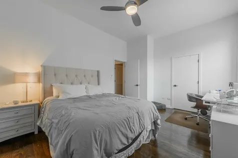 419 West Grand Avenue Chicago IL 60654