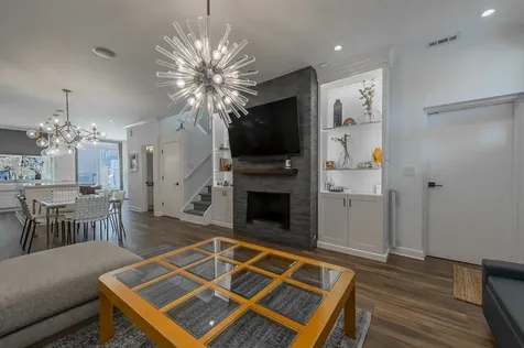 419 West Grand Avenue Chicago IL 60654