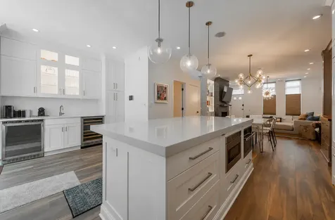 419 West Grand Avenue Chicago IL 60654