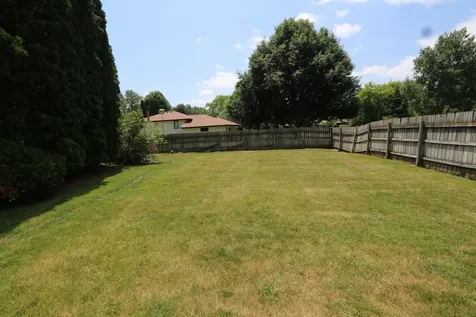 6300 Weathervane Lane Machesney Park IL 61115