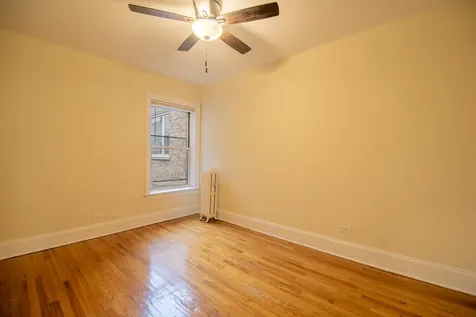 7648 North Greenview Avenue Chicago IL 60626